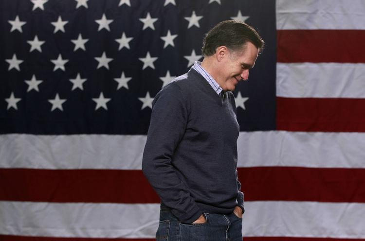 Romney. I aften er der tv-debat i New Hampshire, hvor vælgerne på tirsdag skal afgøre, hvem de vil have som partiets præsidentkandidat. Storfavoritten Mitt Romney fører stort. 
