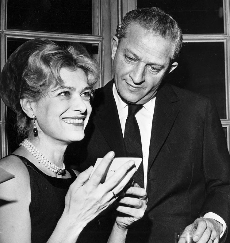 Dassin. Her ses Jules Dassin i 1960 med sin kone Melina Mercouri. 