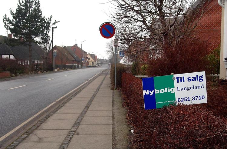 boligrobot. Køb og sælg på samme tid - det blever efter sigende lettere med den nye boligportal, boligrobotten.dk. 