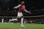 EKSTASE. Thierry Henry var ellevild efter sin afgørende scoring i sin comebackkamp for Arsenal. 