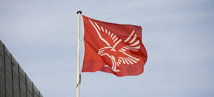 Privat. Falck er godkendt som leverandør af privat hjemmehjælp i 36 kommuner. 