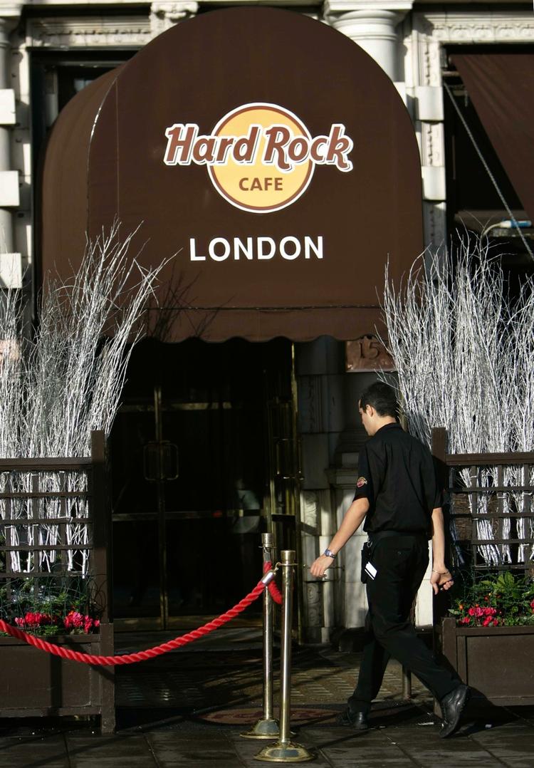 De 10 stærkeste bands skal spille til Finalen. 'Hard Rock Rising', der afholdes i London. Selveste Bruce Springsteen skal også optræde ved samme arrangement. 