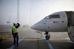 Udskudt. 200 passagerer måtte blive i Stockholm på ubestemt tid, fordi en lille mus havde forvildet sig om bord på et SAS-fly. 