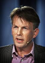 Skandaleglad. TV 2 News er for hurtig på aftrækkeren, når kanalen viderebringer skandalehistorier om politikernes privatliv. Det medgiver News' kanalchef, Mikkel Hertz (billedet). 