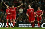 matchvinder. Et mål på straffespark gjorde Steven Gerrard til Liverpools matchvinder mod Manchester City, men det var en tackling i slutfasen, der bragte sindene i kog. 