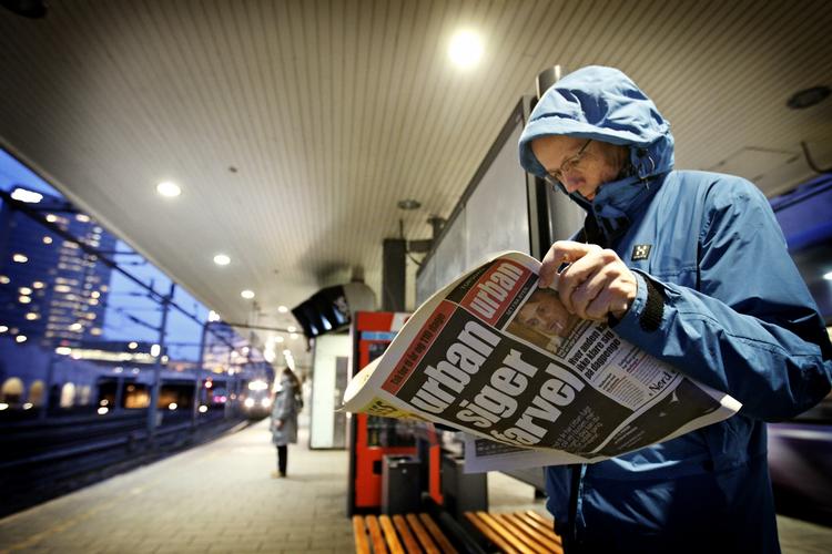 slut. Berlingske Media har besluttet at lukke gratisavisen Urban som led i en spareplan. Avisen, hvis oplagstal elelrs var i vækst, er udkommet i ti år og 110 dage. 