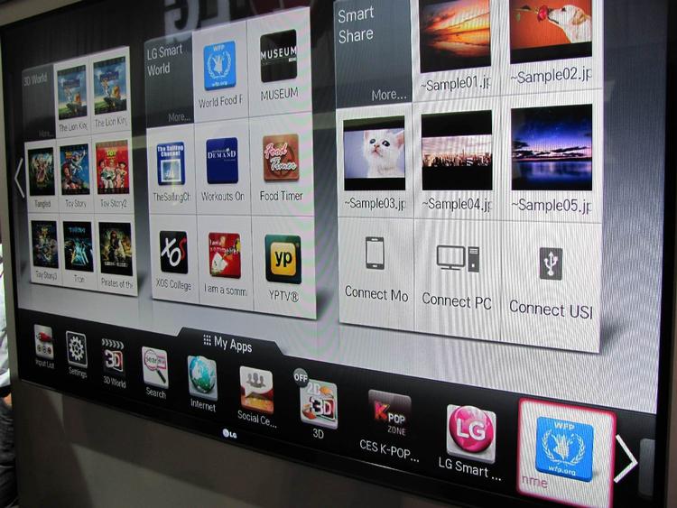 smart tv. Det ligner en opslagstavle, men det er i virkeligheden LG's bud på, hvordan brugerfladen til et smart tv skal se ud. Det er tv-fladskærmene, der i høj grad driver den teknologiske udvikling inden for forbrugerelektronikken for tiden. 