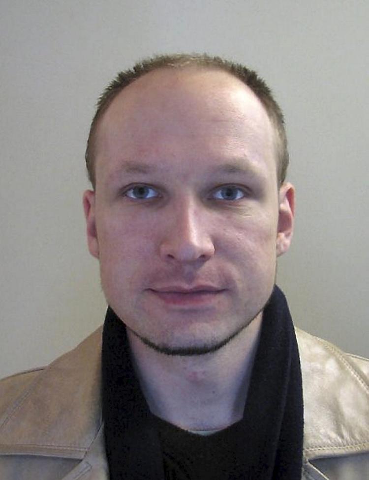 Massemorder. Anders Behring Breivik dræbte 77 mennesker ved et bombeangreb i Oslo og en efterfølgende massakre på 69 mennesker på en socialdemokratisk ungdomslejr i juli sidste år. 