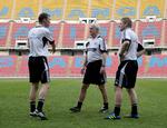 teamwork. En U21-, lands- og assistenttræner samlet i Bangkok i skikkelse af Morten Wieghorst, Morten Olsen og Peter Bonde. 