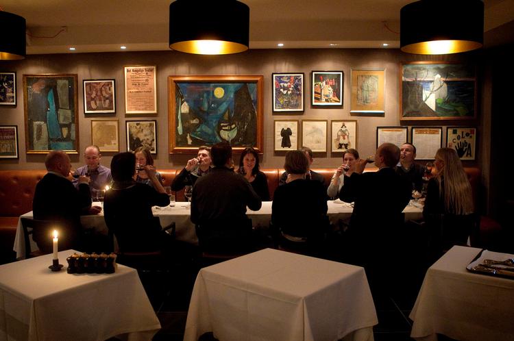 Madkærlighed. Brdr. Prices nye restaurant er et forrygende spisested, der frem for alt er karakteriseret ved en stor kærlighed til det franske køkken.