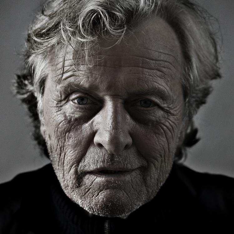Stjernebesøg. Rutger Hauer laver en kortfilm om en hval under temaet 'Aarhushistorier' til Aarhus Festuge. 