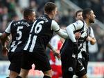 sejrsmål. Sejren over Queens Park Rangers blev sikret af Leon Best (th.). 