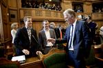 OFFENSIVE. Forskningsminsiter Morten Østergaard (R) (th) og skatteminister Thor Möger Pedersen (SF) (i midten) forsøger sammen med justitsminister Morten Bødskov (S) (ikke på billedet) at erobre den politiske dagsorden med kronik. 