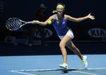 Videre. Trods fem dobbeltfejl og 15 uprovokerede fejl var der mere end klasseforskel, da Victoria Azarenka på en time og syv minutter sendte en britisk spiller ud af Australian Open. 