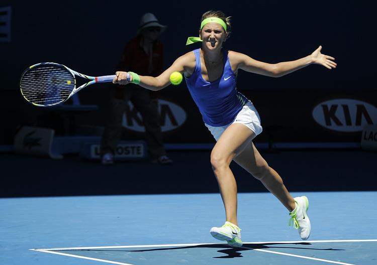 Videre. Trods fem dobbeltfejl og 15 uprovokerede fejl var der mere end klasseforskel, da Victoria Azarenka på en time og syv minutter sendte en britisk spiller ud af Australian Open. 