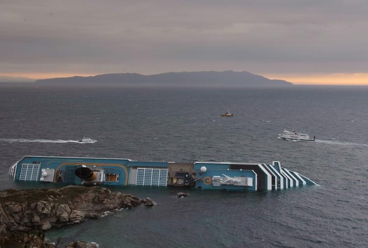 Italy Cruise Aground