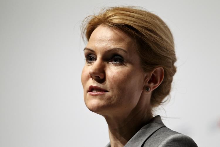 Tilfreds. EU-kommissionen har handlet rigtigt og ganske hurtigt, ifølge statsminister Helle Thoring-Schmidt. Da Danmark har det roterende EU-formandsskab i første halvdel af 2012, er statsministeren i Strasbourg for at deltage i en debat med EU-parlamentet om programmet for det næste halve års tid. (Arkivfoto) 