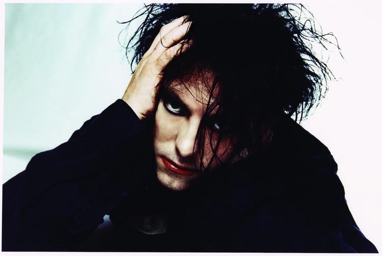 Booket. The Cure tager på stor turne til sommer. Og gør et stop på Roskilde Festival. 