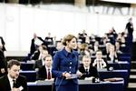 Hjemme. Helle Thorning-Schmidt har tidligere været medlem af EU-parlamentet og blandt talerne idag var flere tidligere kollegaer. 