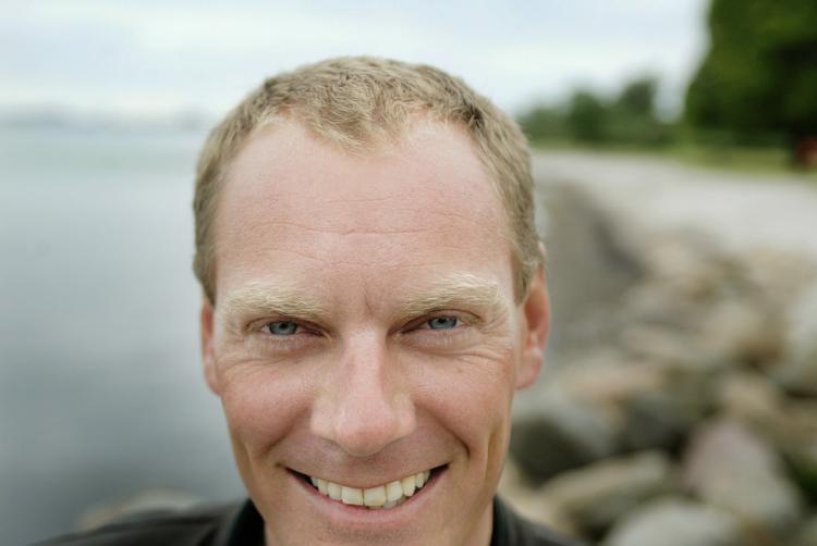 Arrangør. Michael Sandstød overtager via sin familievirksomhed Sandstød Salg &amp; Event jobbet som seksdagesarrangør. 