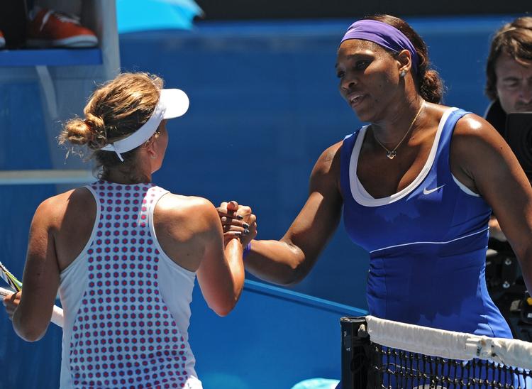SEJRSVANT. Serena Williams er vandt til at sige tak for kampen med et smil. 