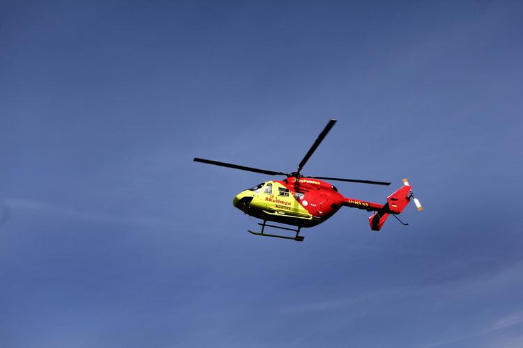 FLYVENDE. Når det gælder patienter med blodprop i hjernen har lægehelikopteren ikke altid været den hurtigste løsning. 