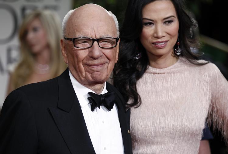 Mediemogulen Rupert Murdoch har betalt erstatninger til 36 britiske kendisser i sag om telefonaflytninger. 