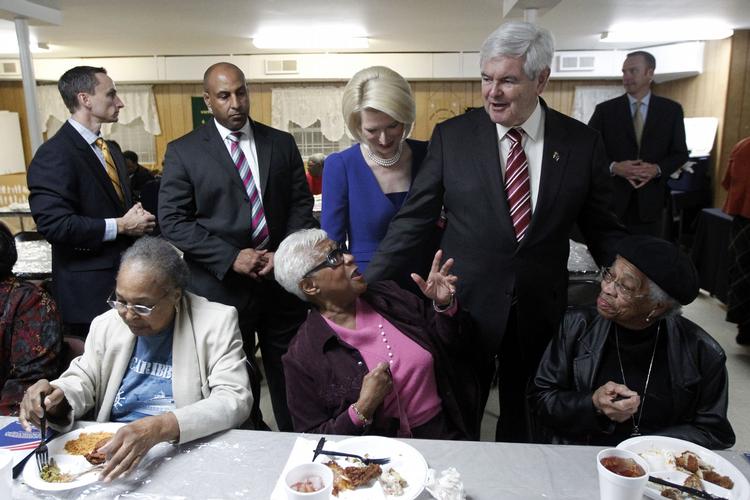 stemmefiskeri. Newt Gingrich fisker trods udtalelser om »madkupon- præsidenten« også efter sorte stemmer. 