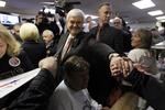 Valgkamp. Newt Gingrich kæmpede til det sidste for stemmerne i South Carolina - her på restauranten Tommy's Country Ham House. 