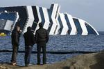 grundstødt. Krydstogtskibet 'Costa Concordia' gik på grund ud for Giglio i det sydlige Toscana for lidt over en uge siden. Officielt savnes 20 passagerer, men tallet kan være højere, hvis der har været blinde passagerer om bord. 