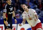 yes! Med fire mål bidrog Thomas Mogensen til den danske sejr i en kamp, hvor han startede på bænken. 