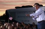 VELHAVER. Mitt Romney kæmper for at male et billede af sig selv som en, der forstå amerikanernes situation. Men samtidig er han sikret økonomisk takket være udlandskonti, afslører hans selvangivelse. 