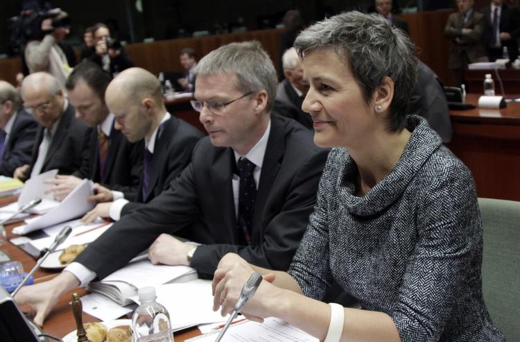 Vestager. Beslutningen om møder og bøder kunne ikke løses blandt unionens økonomi- og finansministre og bliver dermed sendt videre til Helle Thorning-Schmidt og de andre regeringschefer. 
