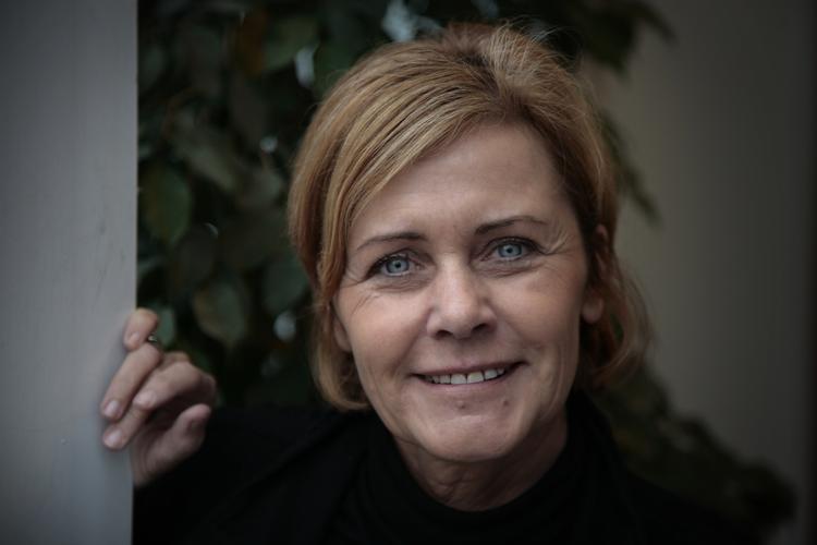 Debat. »Der er noget urkomisk i, at vi nu har haft to ministre i træk, der ikke vil være deres jobtitel bekendt, på trods af at de bestrider et af landets højeste embeder«, skriver Mette Bock. 