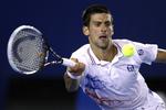 Gentagelse. Novak Djokovic møder Andy Murray i semifinalen. Serberen slog Murray i finalen i Melbourne for et år siden. 