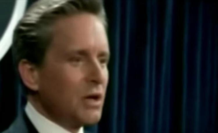 Ups. Det er et af de dér storladne øjeblikke i filmen 'The American President', hvor Michael Douglas giver sin modstander tørt på, der pludselig blev gengivet i virkeligheden ved et pressemøde i Australien. Av av. 