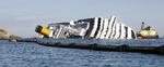 Ulykke. Det er 13 dage siden, at 'Costa Concordia' stødte på et klippeskær ud for øen Giglio. 
