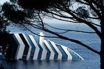 Forlis. Passagerne på 'Costa Concordia' kan få erstatning, hvis de lover ikke at lægge sag an mod rederiet. 