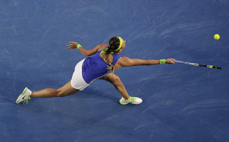 Suveræn. Det tog blot en time og 20 minutter for Azarenka at sikre sig finalesejren. 