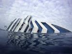forlist. 'Costa Concordia' sejlede på et undersøisk skær, da kaptajnen søgte for tæt på øen Giglio ud for Toscanas kyst for godt to uger siden. 