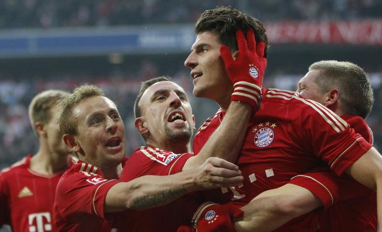 Topscoreren. Mario Gomez (t.h.) var på pletten for 17. gang i denne sæson. 