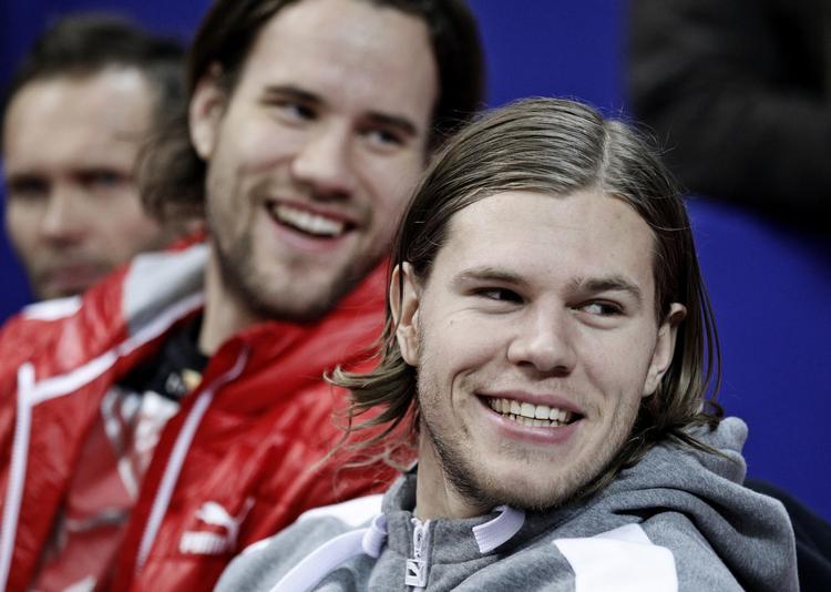 Glæde. Mikkel Hansen (til højre), Thomas Mogensen og de øvrige danske håndboldherrer har grund til store smil. Det har franskmændene mildt sagt ikke. 