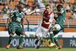 målscorer. Med sit femte liganmmål i sæsonen gjorde Christian Eriksen det til 1-0, men Ajax tabte til Feyenoord. 