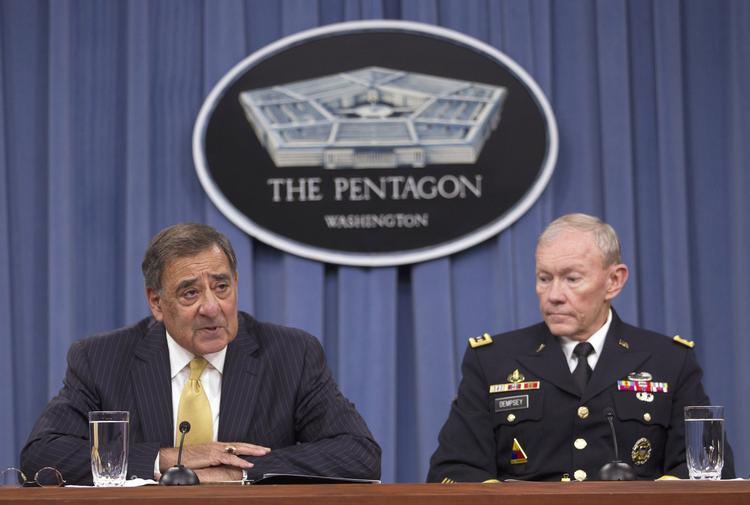 Advarsel. »USA, og præsidenten har gjort det helt klart, ønsker ikke, at Iran skal udvikle kernefysiske våben. Der sætter vi så absolut grænsen«, sig er USA's forsvarsminister, Leon Panetta. 