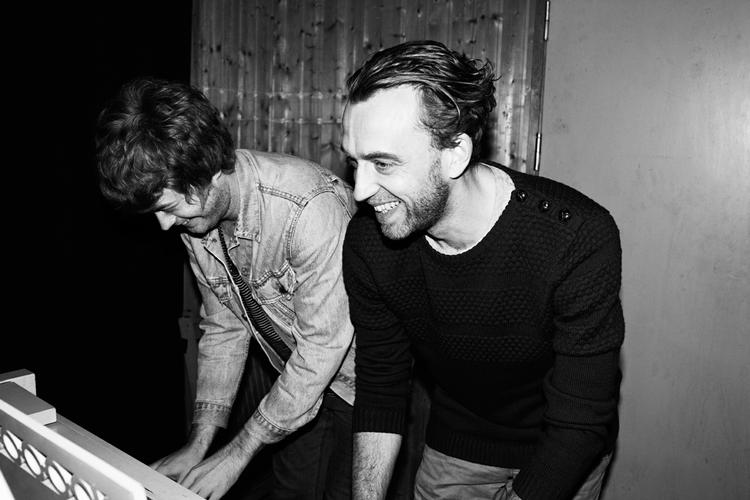 Frugtbart. Samarbejdet mellem Nikolaj Nørlund (th.) og Figurines-forsangeren Christian Hjelm (tv.) har været med til at forme det bedste Nørlund-album i ni år. 