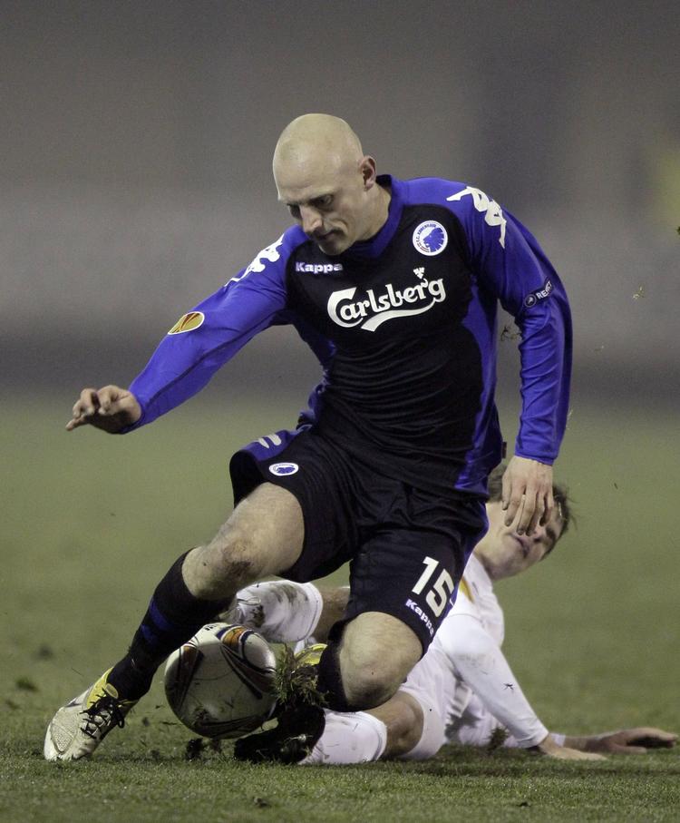 Væk. Johnny Thomsen fik kun et halvt år i FC København. 