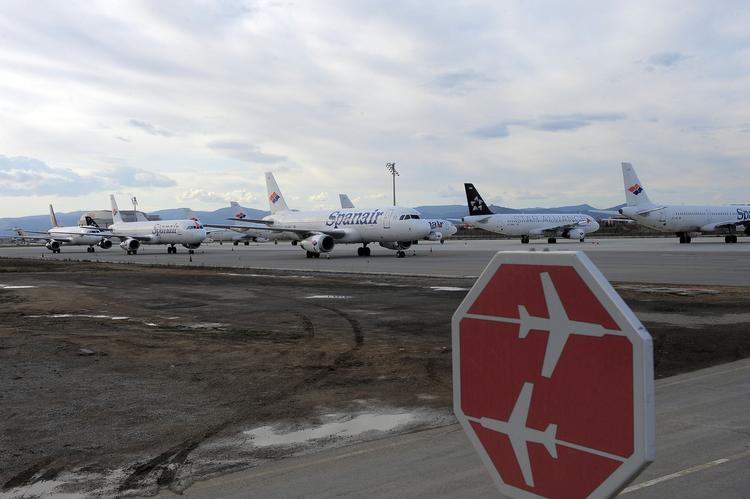 Stilstand. Spanair-flyene forbliver på jorden efter konkurs. Luftfartsekspert forudser flere konkurser i fremtiden. 