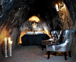 GODNAT. I Sverige kan du sove i en gammel sølvmine 155 meter under jordens overflade.