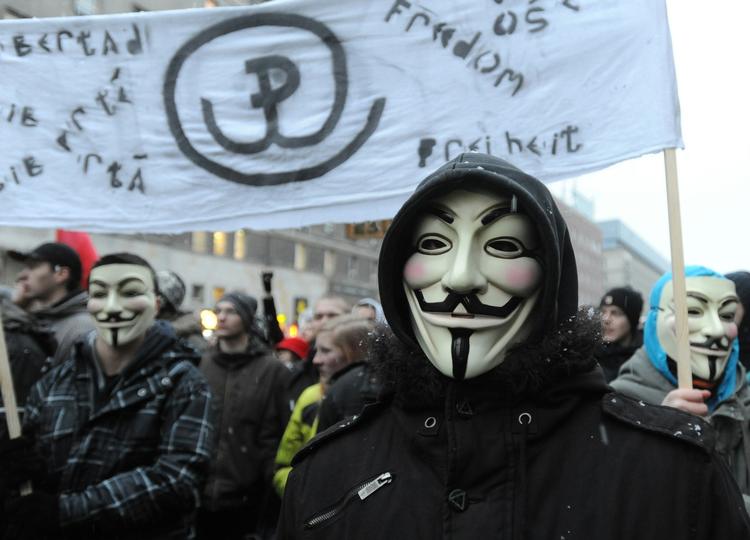 PROTEST. I torsdags gik demonstrantern på gaderne i Polen for at vise sin vrede mod underskrivelsen af ACTA. 