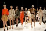 Mode. Det er eksporten og internettet, der leverer væksten. Billedet er fra Vilsbøl de Arces show på Copenhagen Fashion Week 2010. 